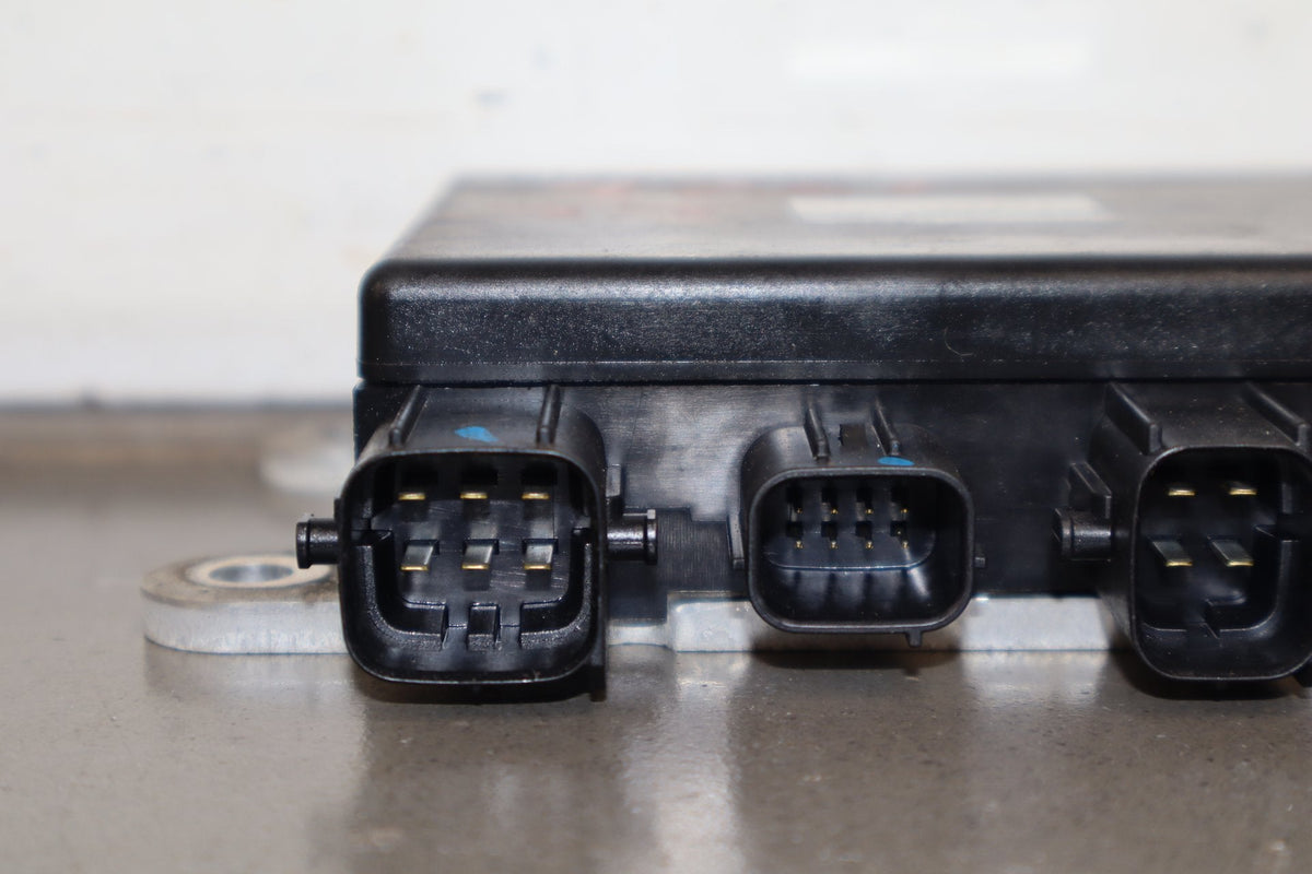 2013-2017 Lexus LS460 XF40 Fuel Injector Driver Module 89871-50010 OEM