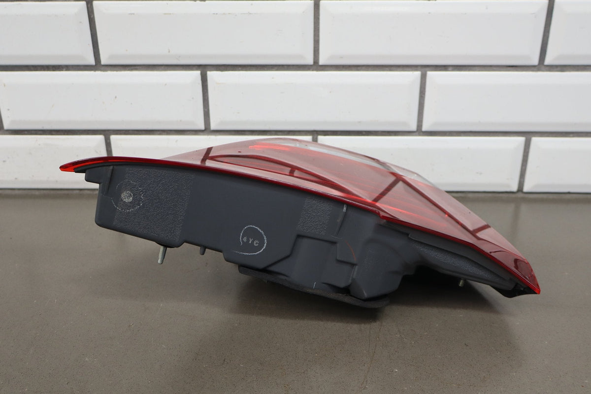 2013-2017 Lexus LS460 XF40 LH Driver Inner Trunk Lid Tail Light LED Tested