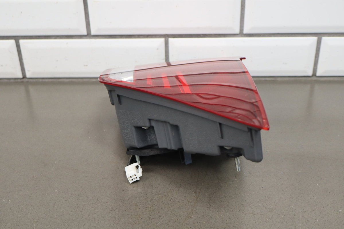 2013-2017 Lexus LS460 XF40 LH Driver Inner Trunk Lid Tail Light LED Tested