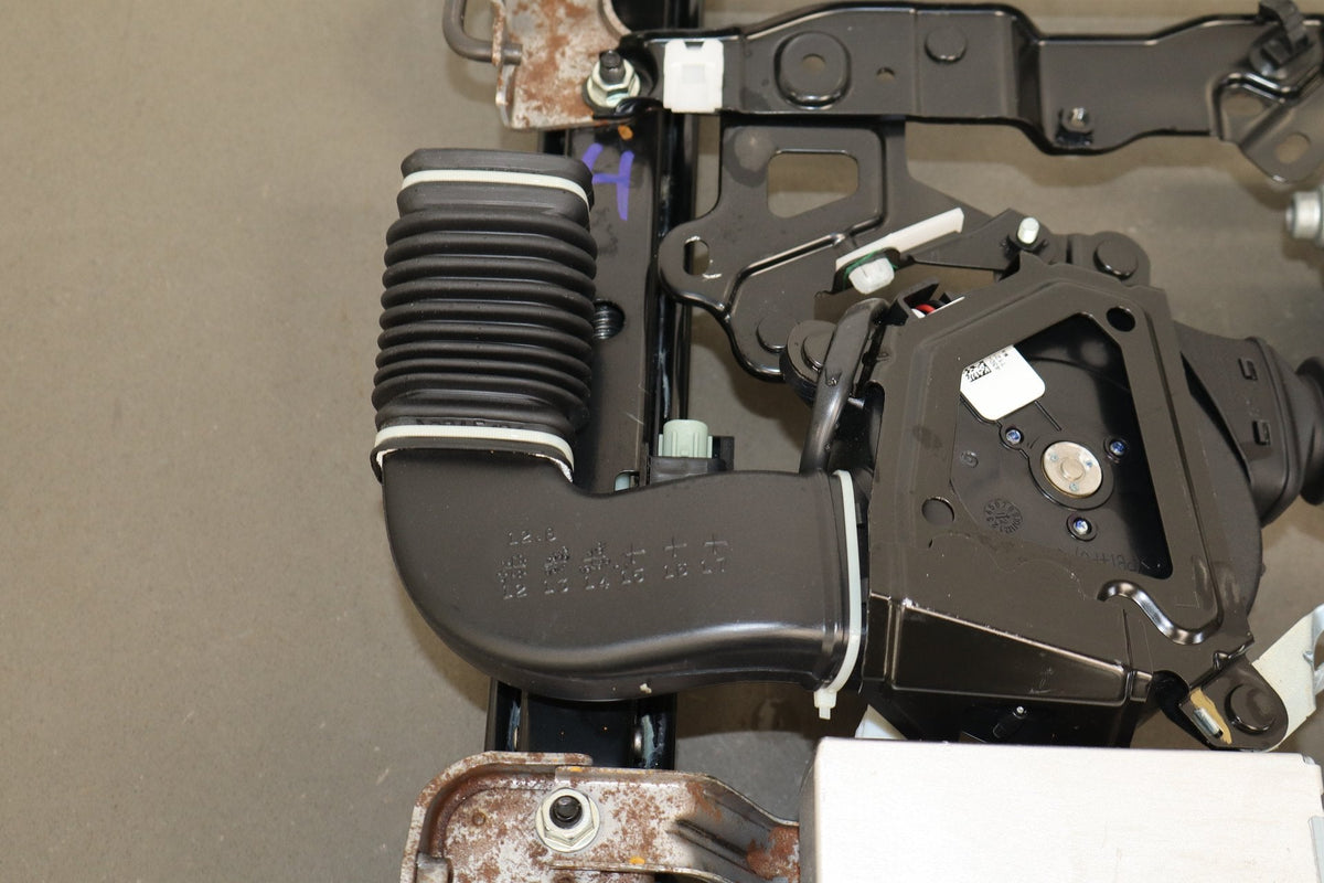 2013-2017 Lexus LS460 XF40 LH Driver Power Front Seat Track Assembly Tested OEM
