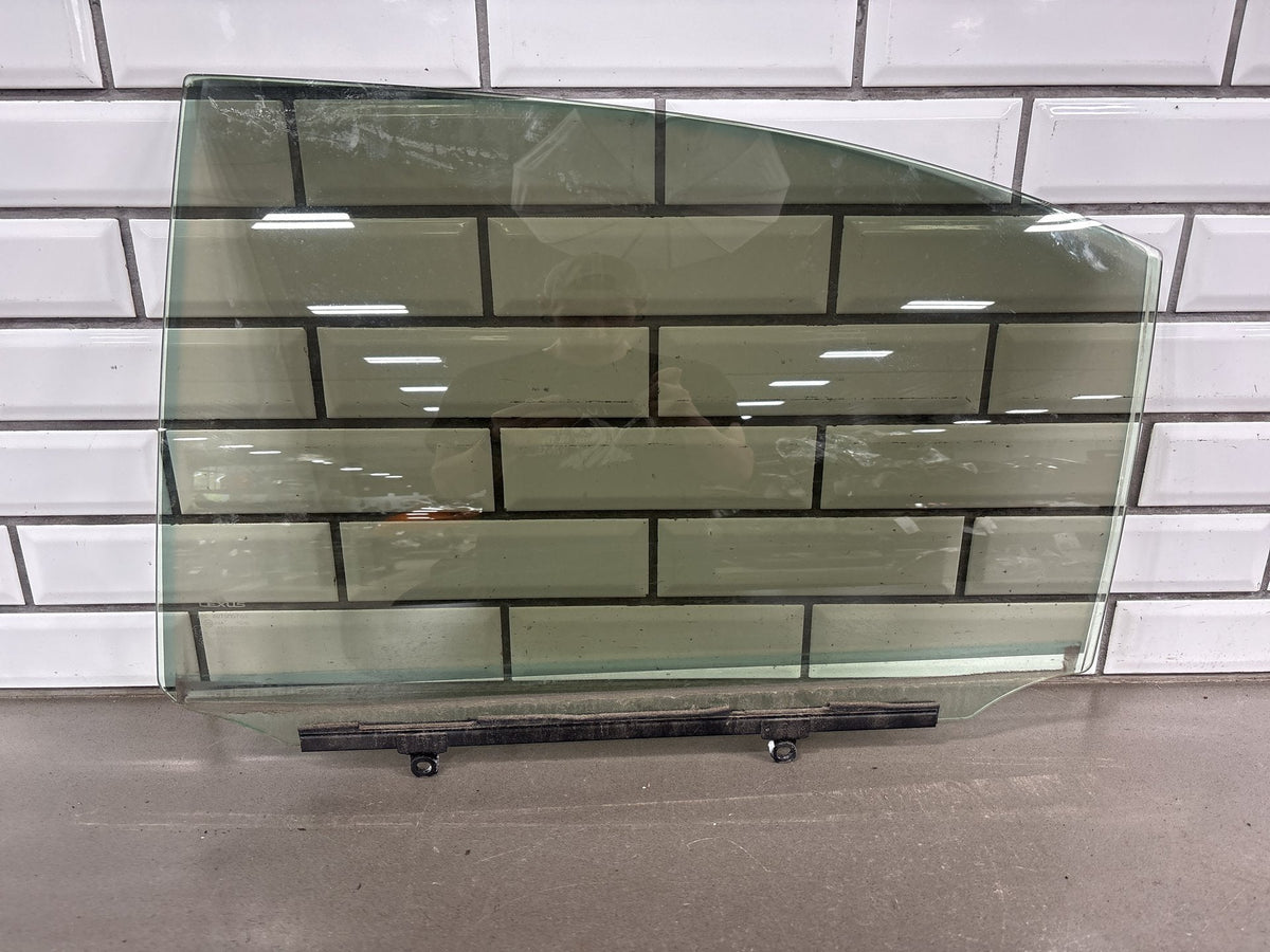 2013-2017 Lexus LS460 XF40 LH Rear Door Window Glass Tinted Privacy Assembly