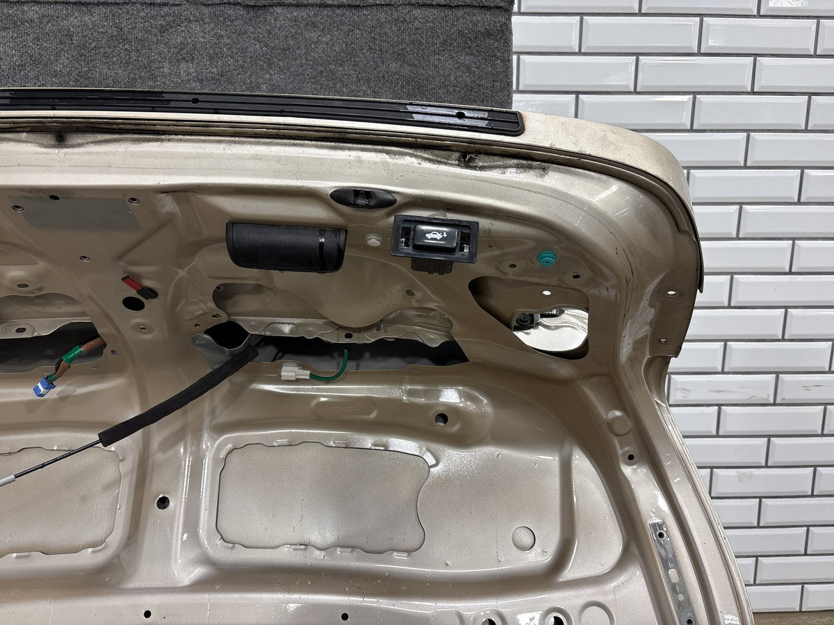 2013-2017 Lexus LS460 XF40 Rear Decklid Trunk Lid Satin Cashmere Metallic 4U7