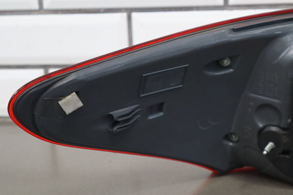 2013-2017 Lexus LS460 XF40 RH Outer Quarter Panel Tail Light 81551-50240 OEM