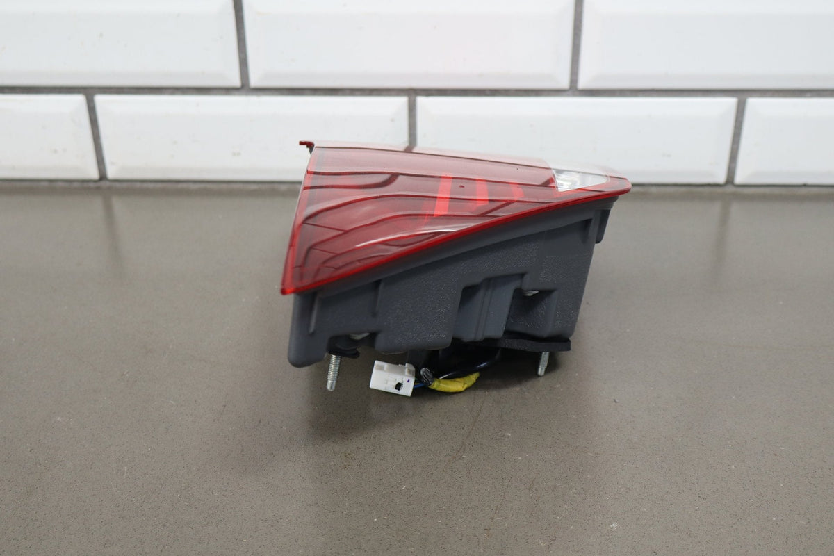 2013-2017 Lexus LS460 XF40 RH Passenger Inner Trunk Lid Tail Light LED Tested