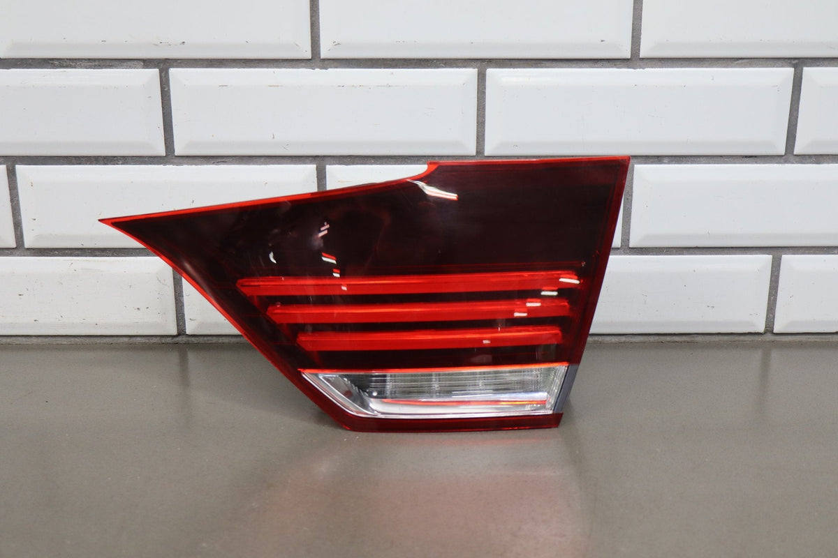 2013-2017 Lexus LS460 XF40 RH Passenger Inner Trunk Lid Tail Light LED Tested
