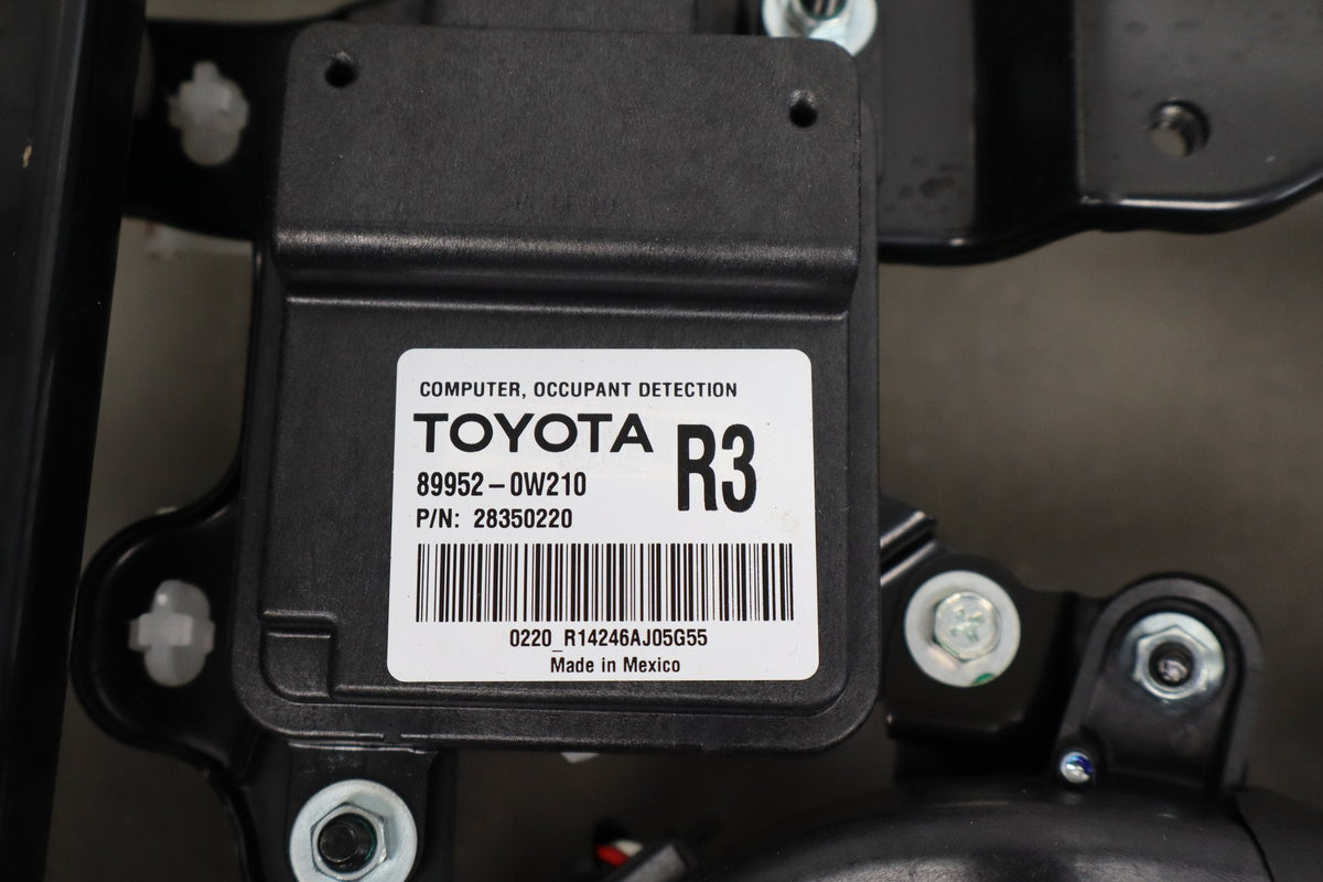 2013-2017 Lexus LS460 XF40 RH Passenger Power Front Seat Track Assembly Tested