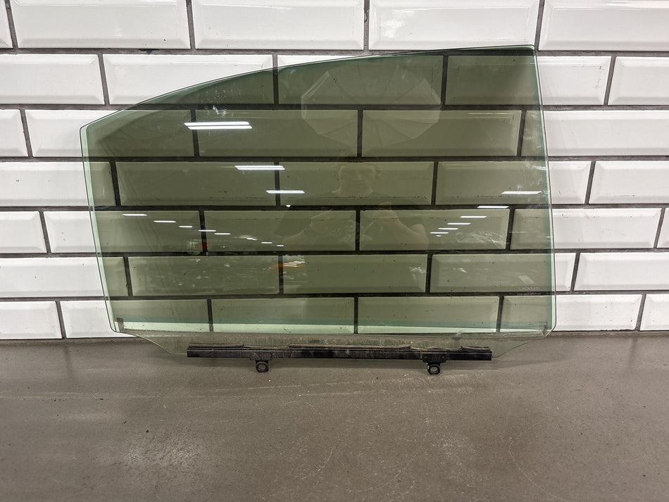 2013-2017 Lexus LS460 XF40 RH Rear Door Window Glass Tinted Privacy Assembly