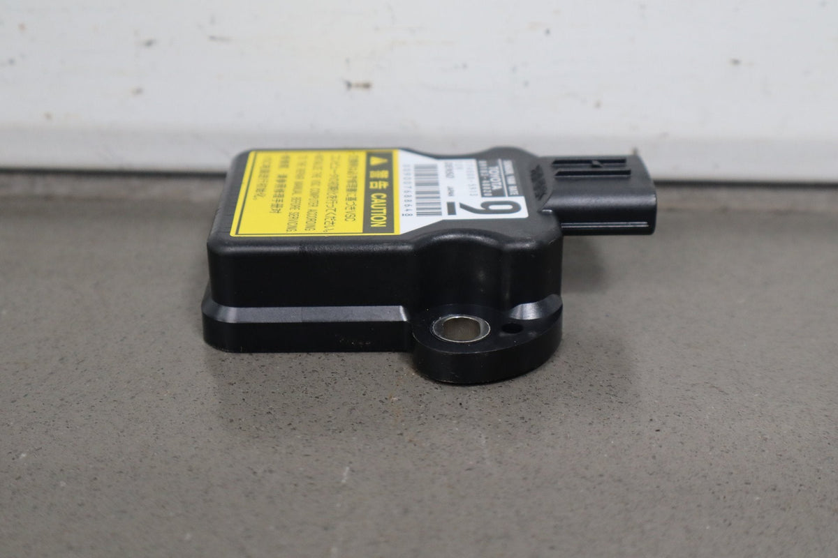 2013-2017 Lexus LS460 XF40 Yaw Rate Sensor VSC Module 89183-48020 OEM