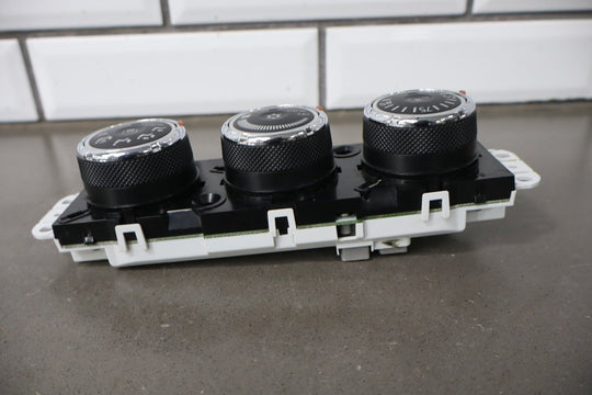 2013 - 2017 Mitsubishi Lancer Evo X Climate Control 7820A812 OEM