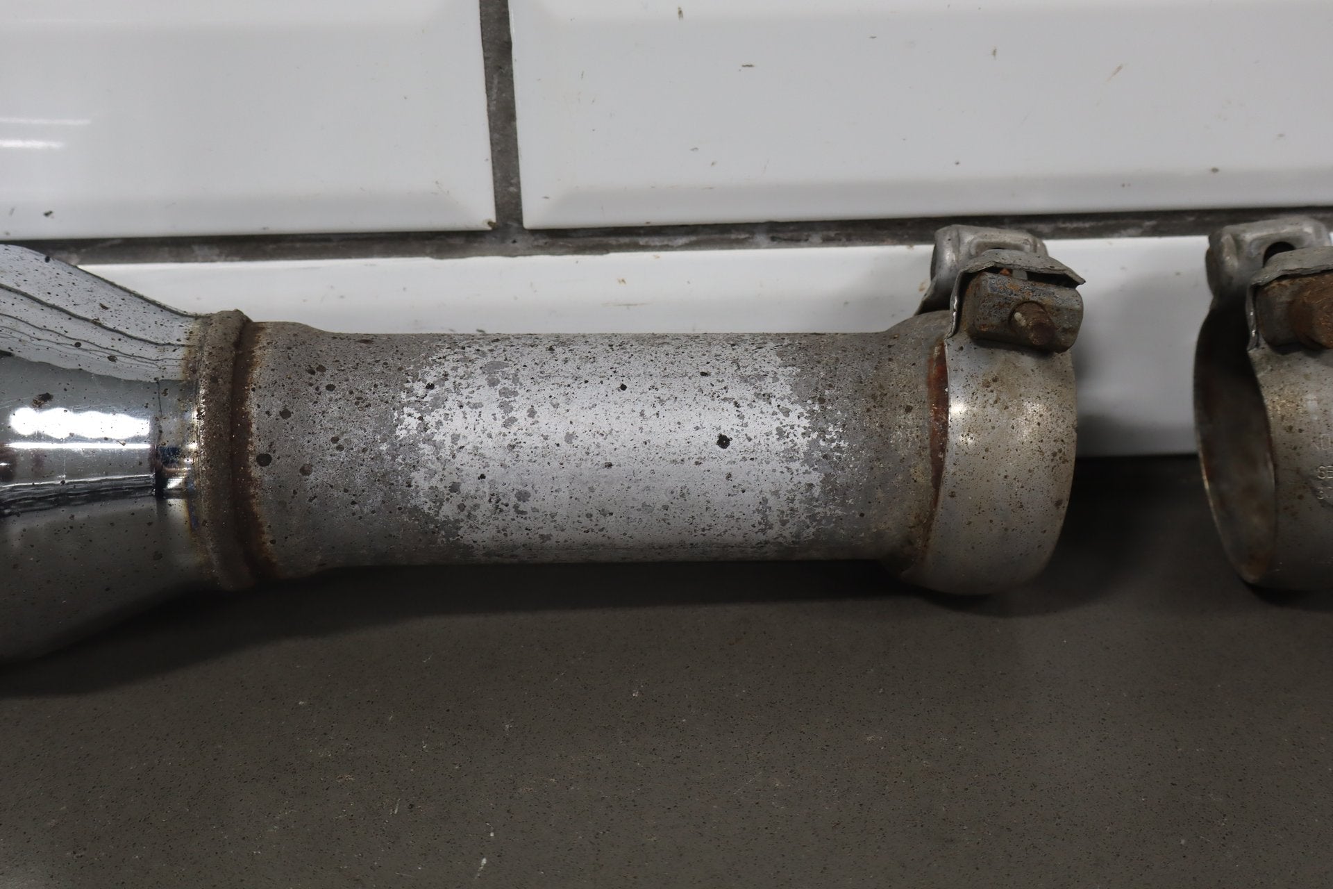 2013-2018 Ram 1500 5.7L Hemi Chrome Exhaust Tips Pair OEM Left/Right