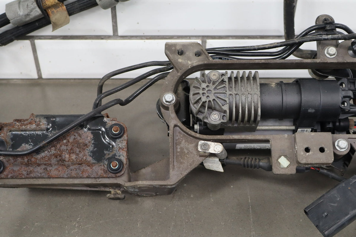 2013-2018 Ram 1500 Air Ride Compressor Valve Block Assy