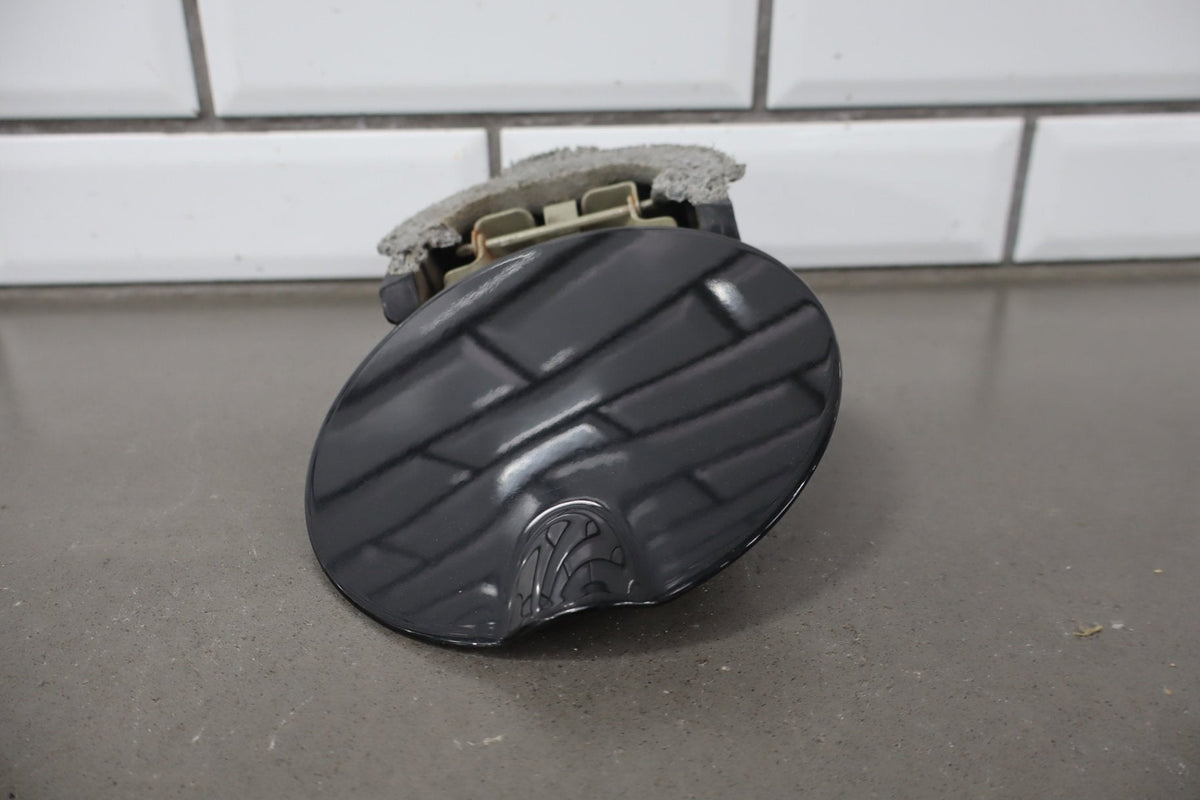 2013-2018 Ram 1500 Fuel Filler Door Brilliant Black PXR