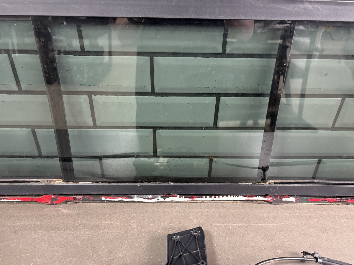 2013-2018 Ram 1500 Power Sliding Back Glass/ Window OEM Tested