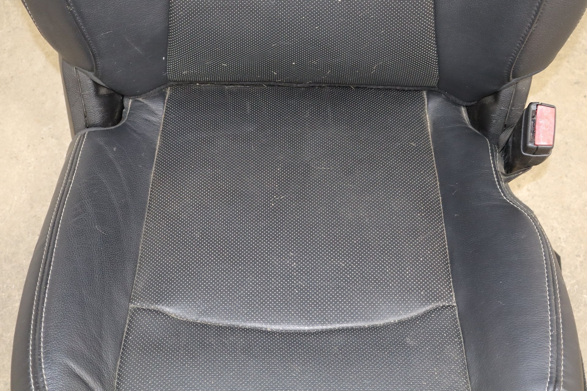 2013-2018 Ram 1500/2500/3500 4th Gen Right Front Seat Leather Black X9