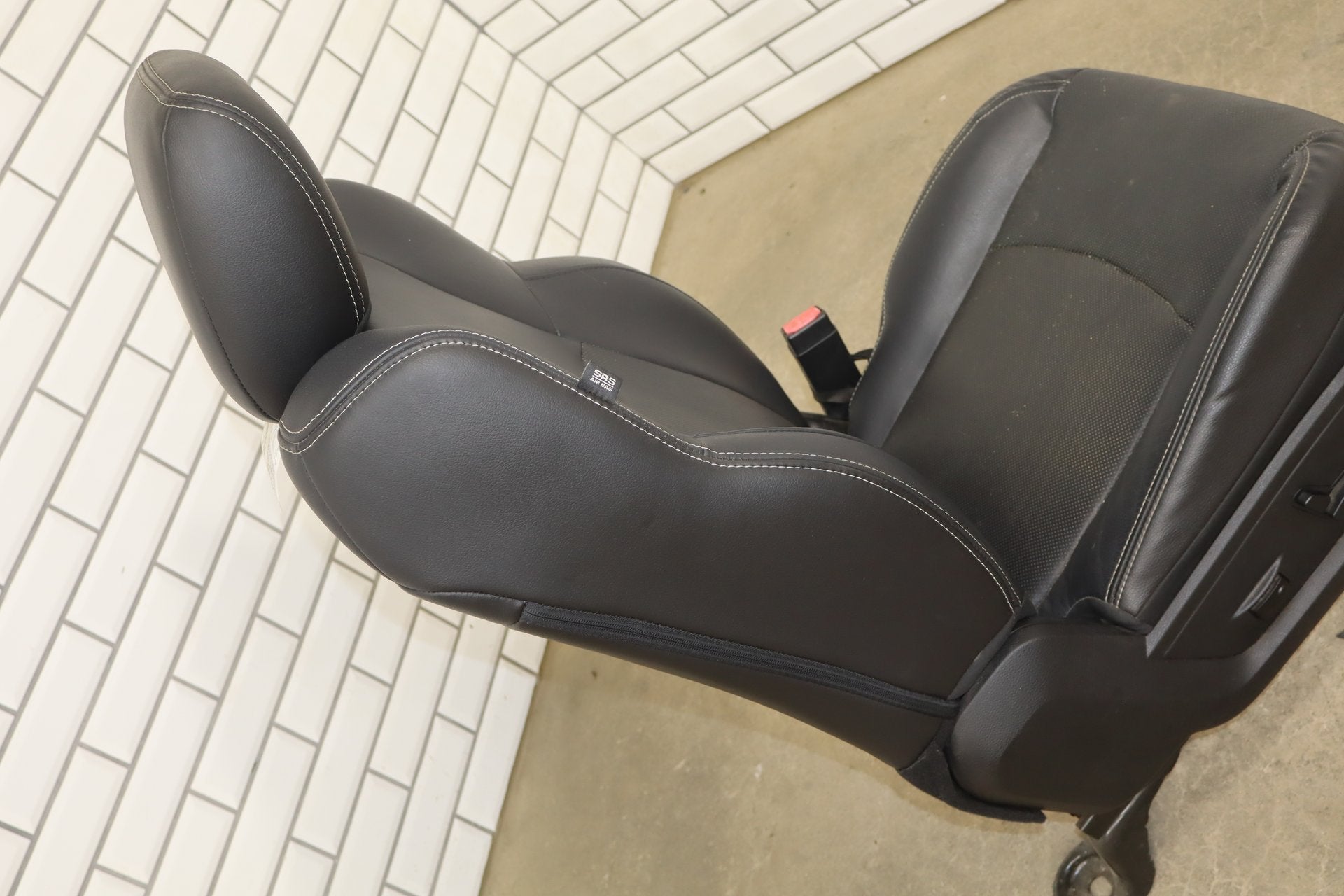 2013-2018 Ram 1500/2500/3500 4th Gen Right Front Seat Leather Black X9