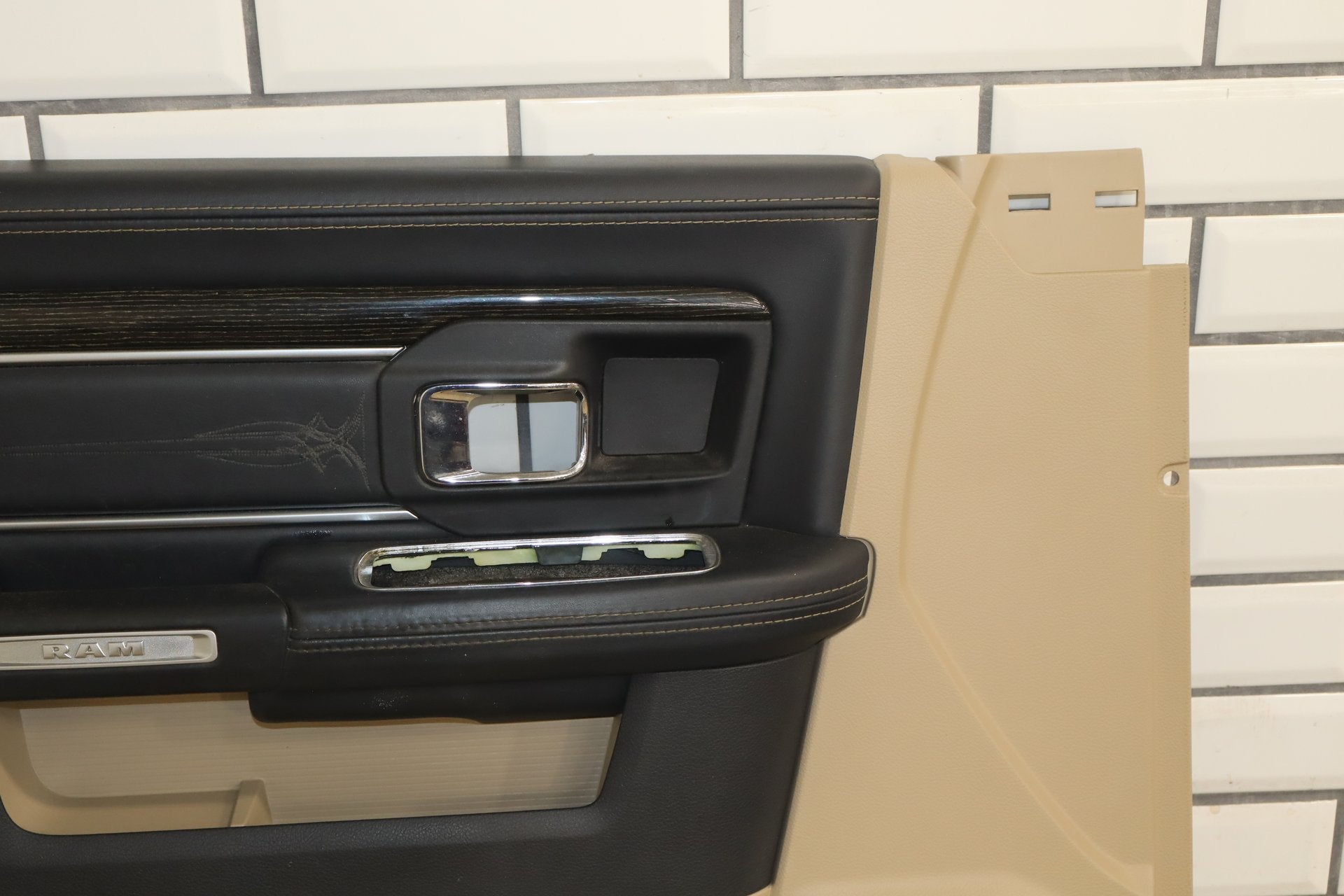 2013-2018 Ram Crew Cab Limited Tungsten Door Panel Set Front/Rear Indigo/Frost