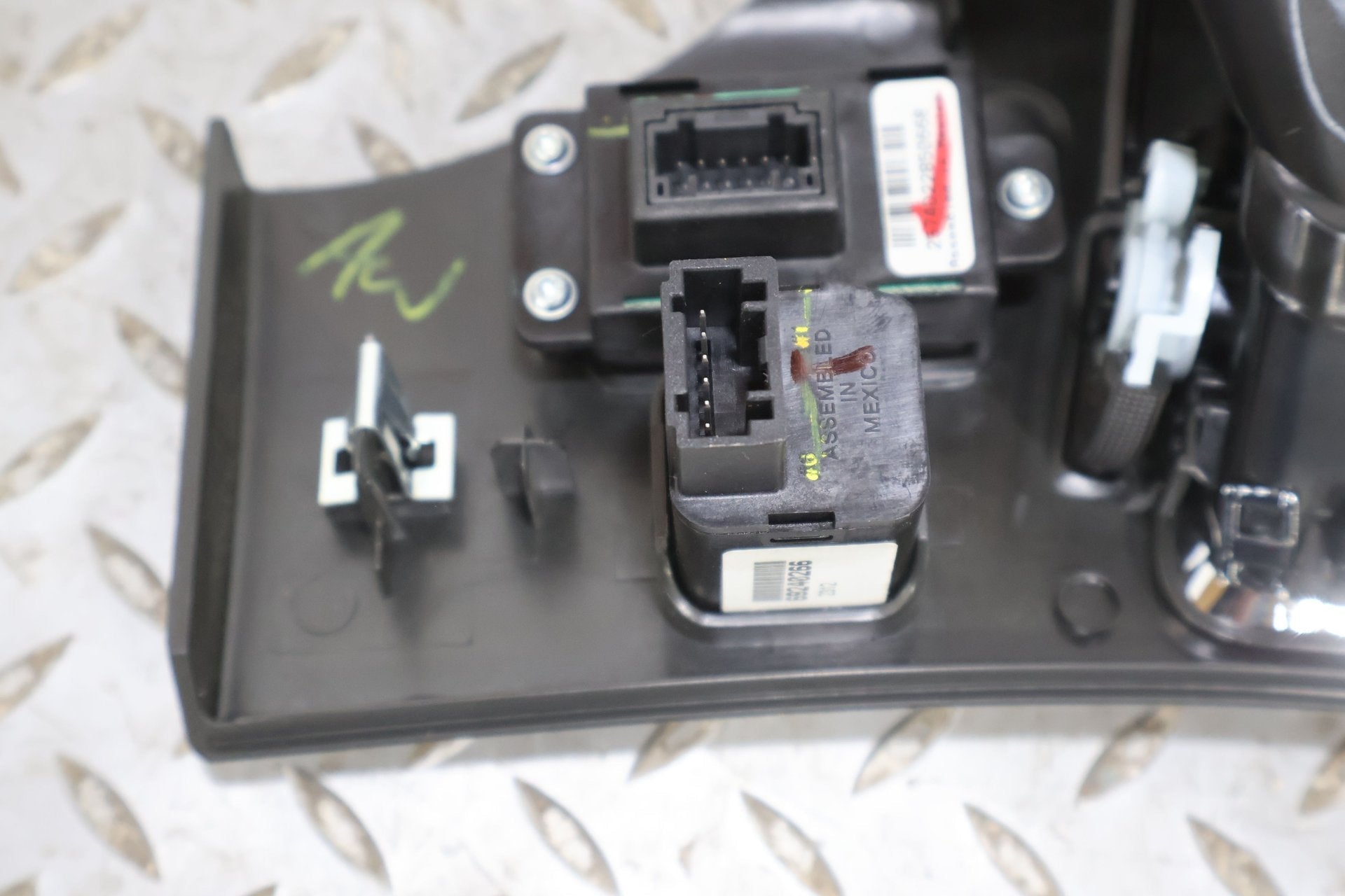 2013 Cadillac CTS- Dash Vent