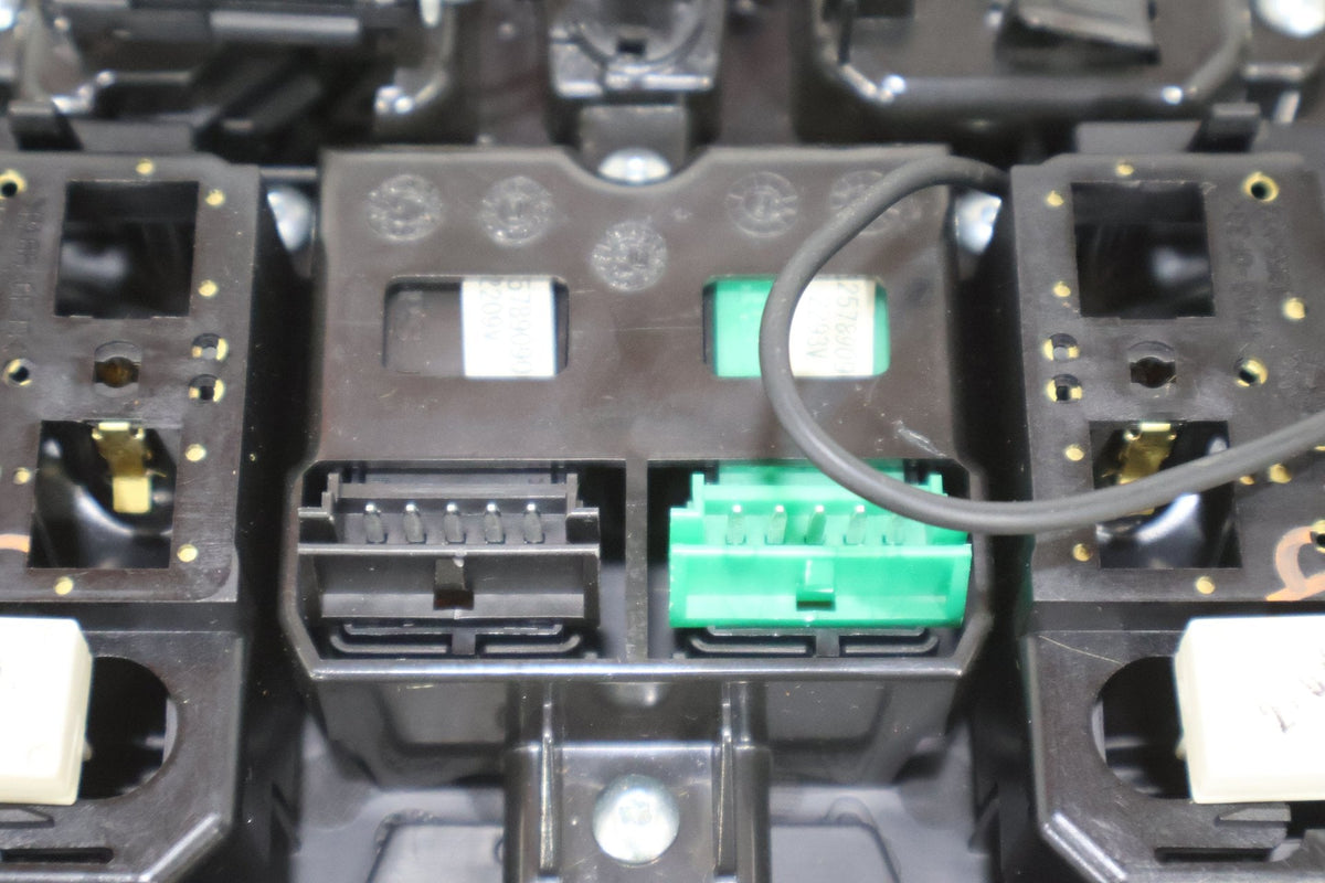 2013 Cadillac CTS- Front Console