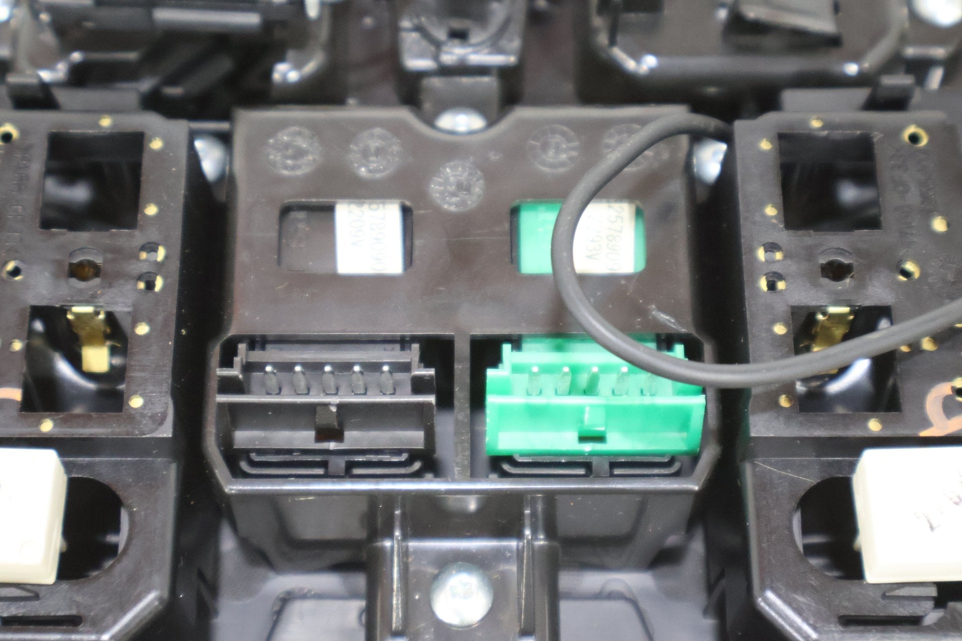 2013 Cadillac CTS- Front Console
