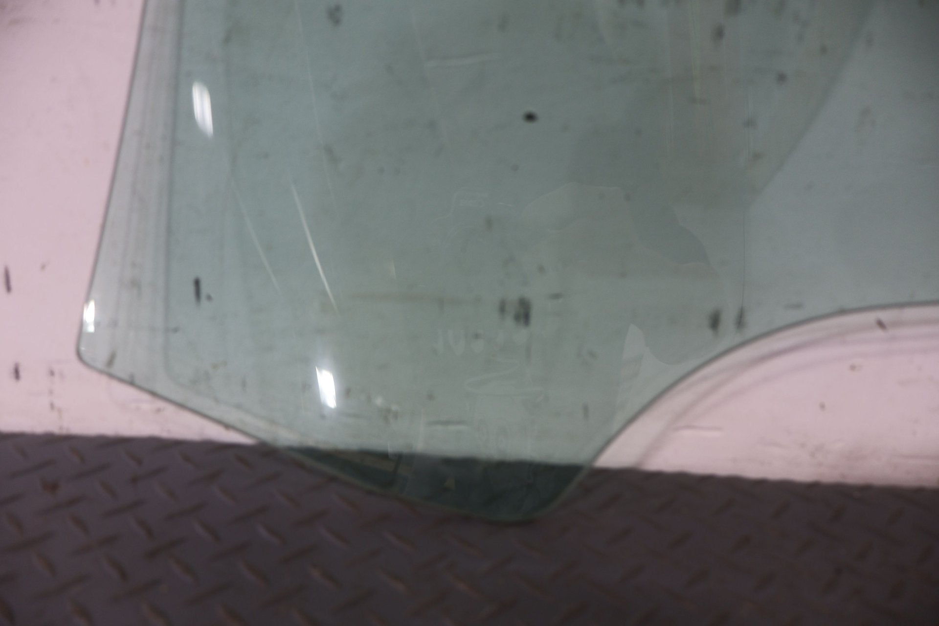 2013 Cadillac CTS- Right Front Door Window