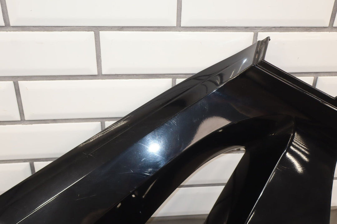 2013 Chevrolet Avalanche - Left Sail Panel Molding