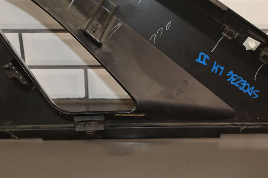 2013 Chevrolet Avalanche - Left Sail Panel Molding