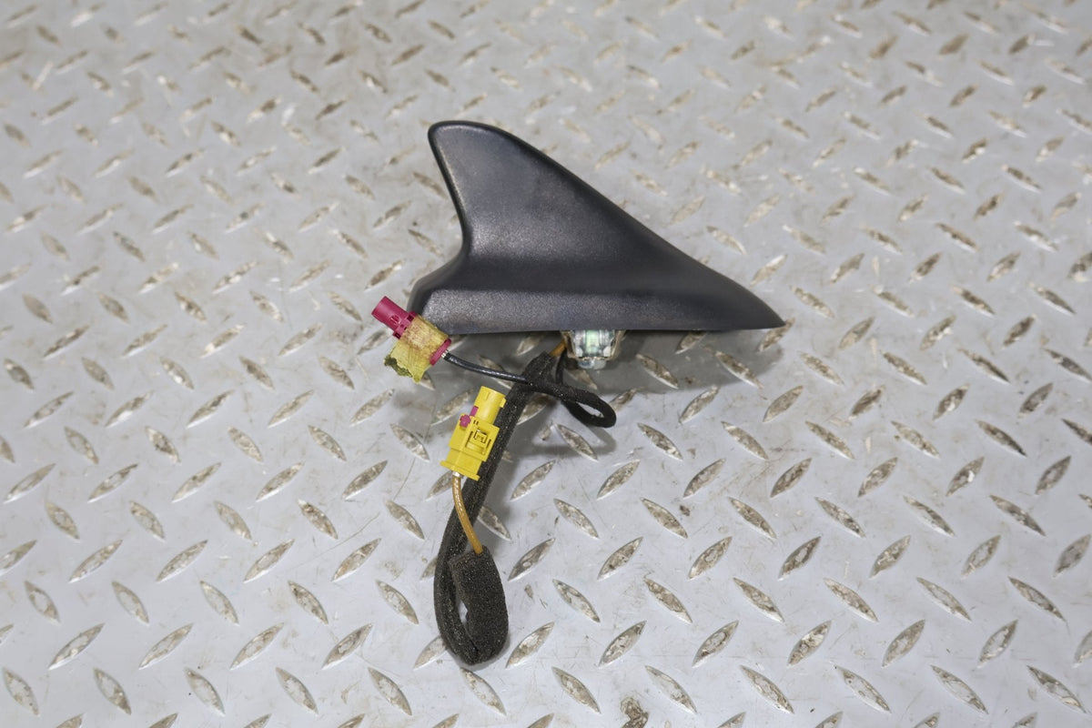 2013 Chevrolet Camaro- Antenna