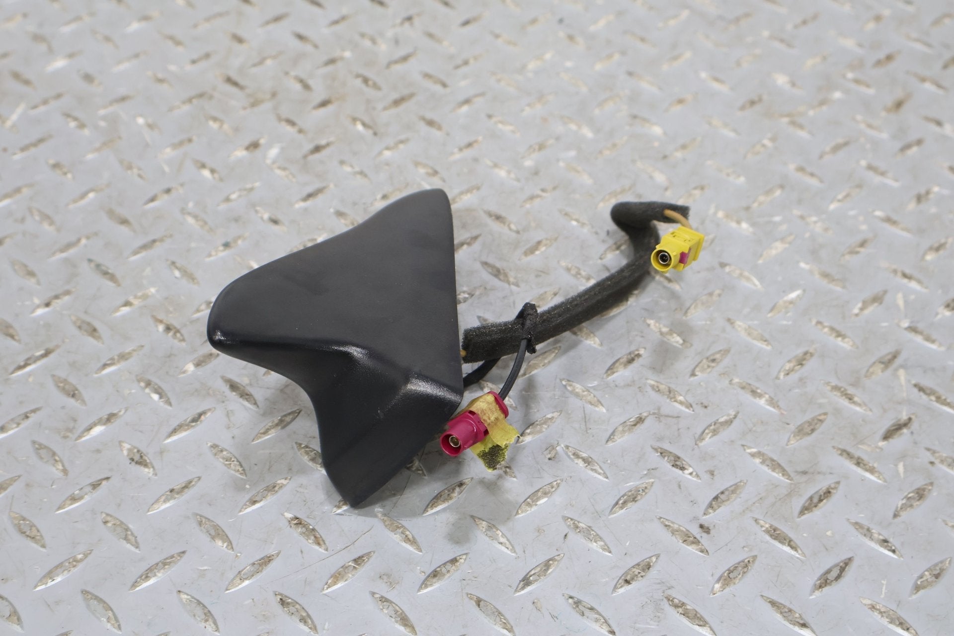 2013 Chevrolet Camaro- Antenna