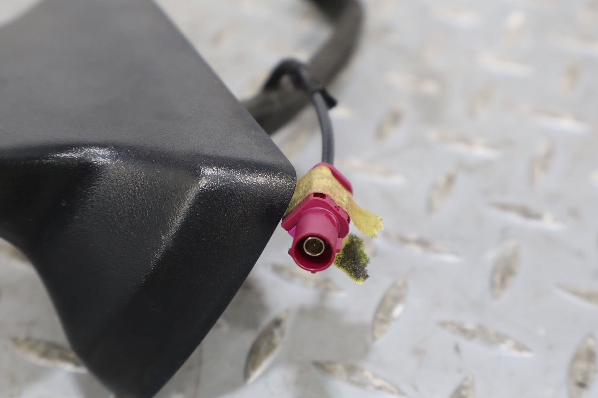 2013 Chevrolet Camaro- Antenna