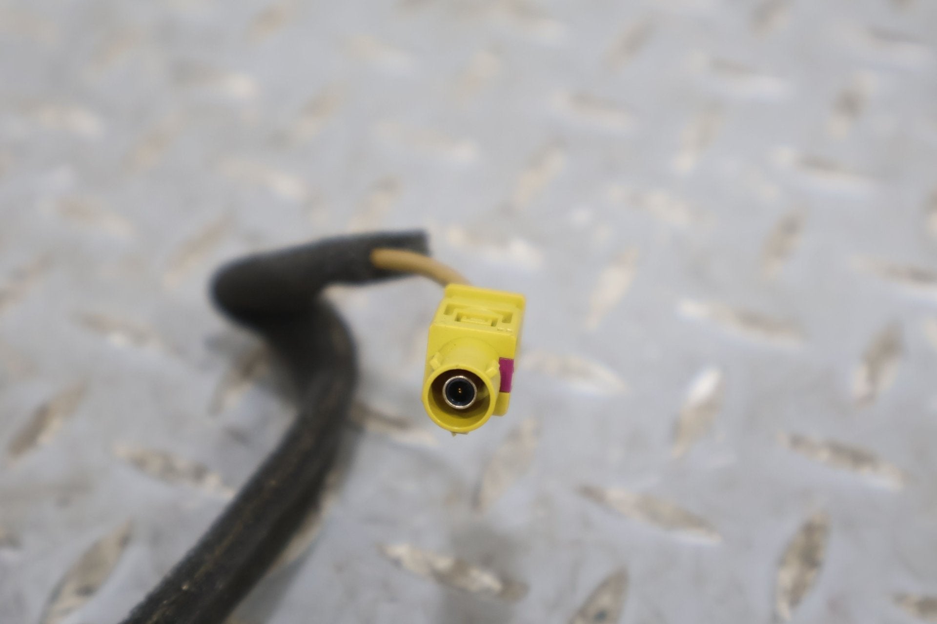 2013 Chevrolet Camaro- Antenna