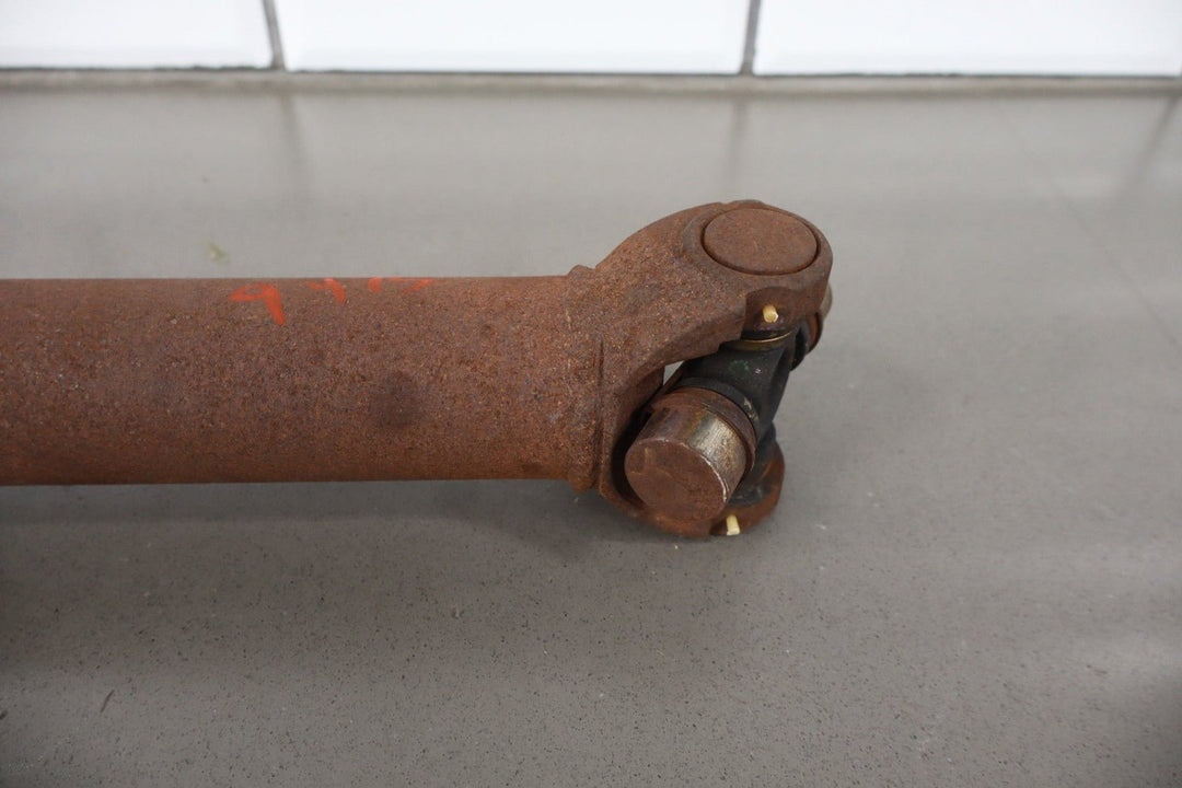 2013 Chevrolet Suburban 2500 4x4 Front Drive Shaft OEM