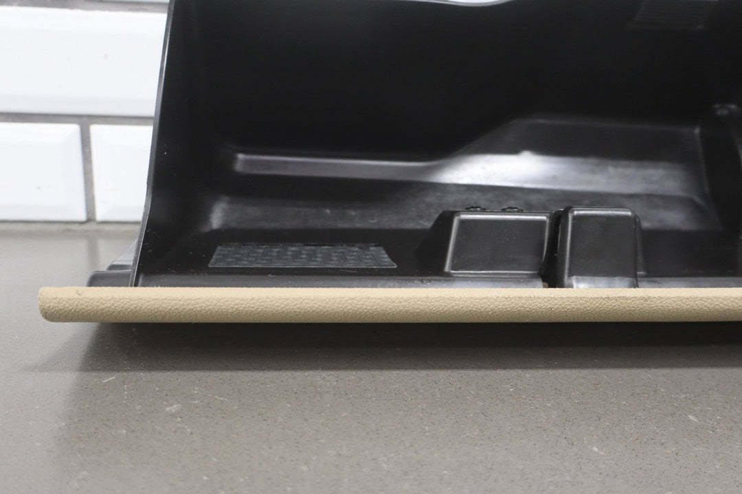 2013 Chevrolet Suburban 2500 Glove Box Light Cashmere 333