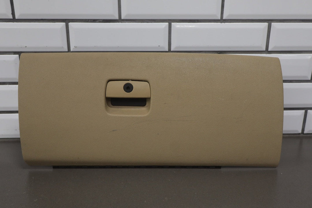 2013 Chevrolet Suburban 2500 Glove Box Light Cashmere 333