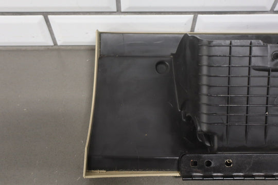 2013 Chevrolet Suburban 2500 Glove Box Light Cashmere 333