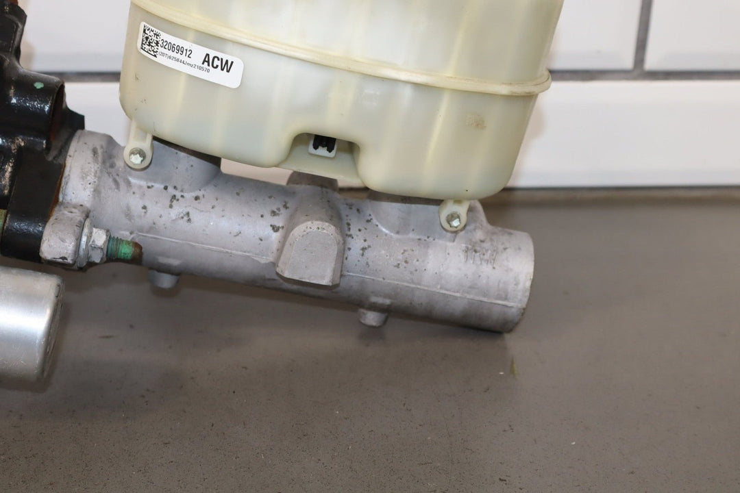 2013 Chevrolet Suburban 2500 Hydroboost Brake Booster OEM