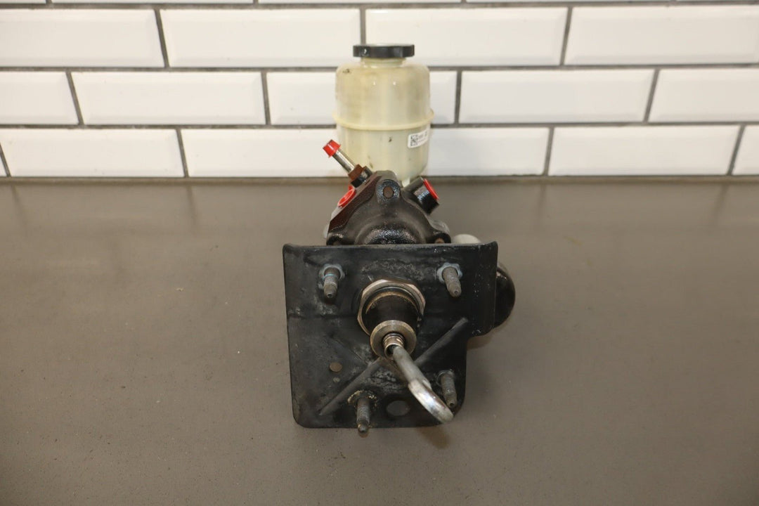 2013 Chevrolet Suburban 2500 Hydroboost Brake Booster OEM