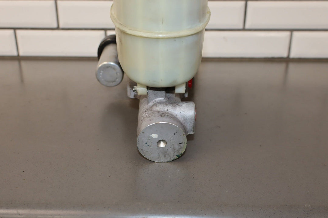2013 Chevrolet Suburban 2500 Hydroboost Brake Booster OEM