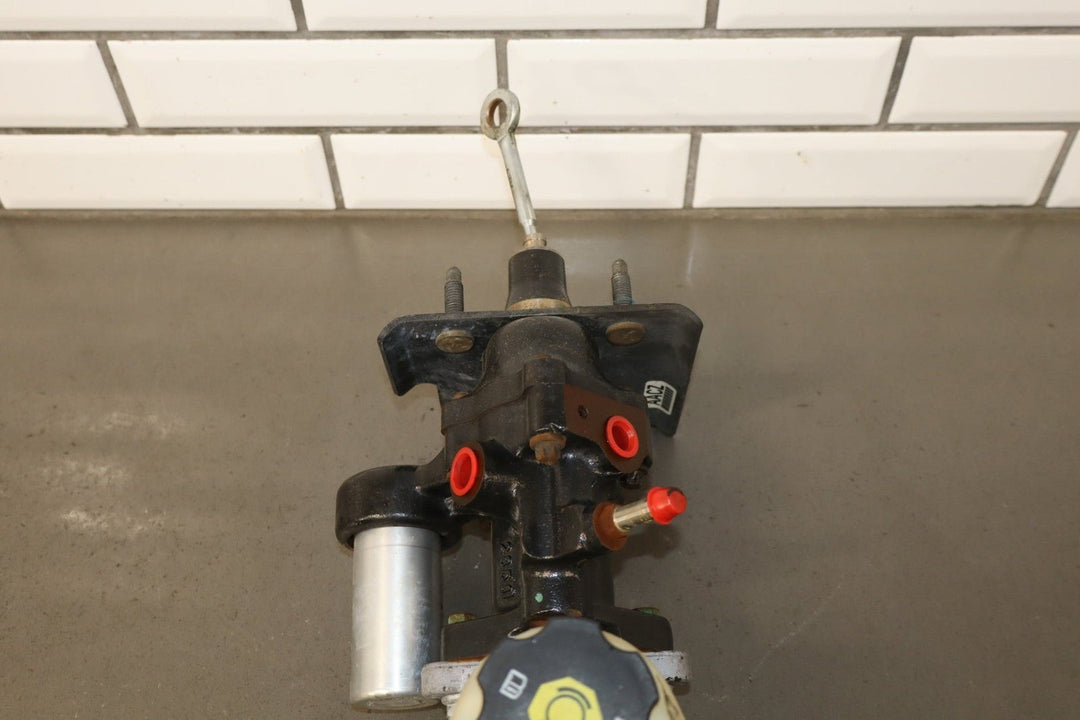 2013 Chevrolet Suburban 2500 Hydroboost Brake Booster OEM