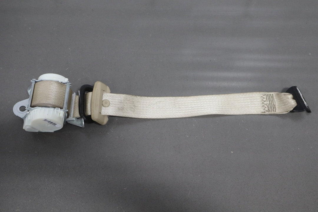 2013 Chevrolet Suburban 2500 Left Rear Seat Belt Light Cashmere 333