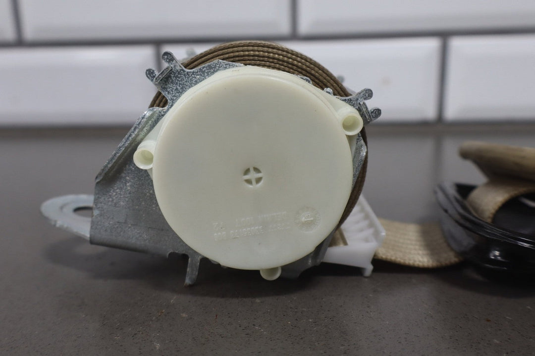 2013 Chevrolet Suburban 2500 Right Rear Seat belt Light Cashmere 333