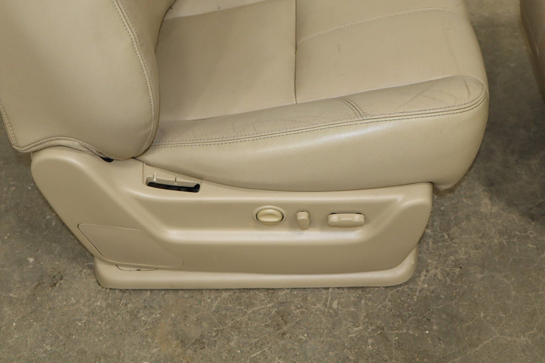 2013 Chevrolet Suburban Pair Heated Leather Front Seats OEM Light Cashmere