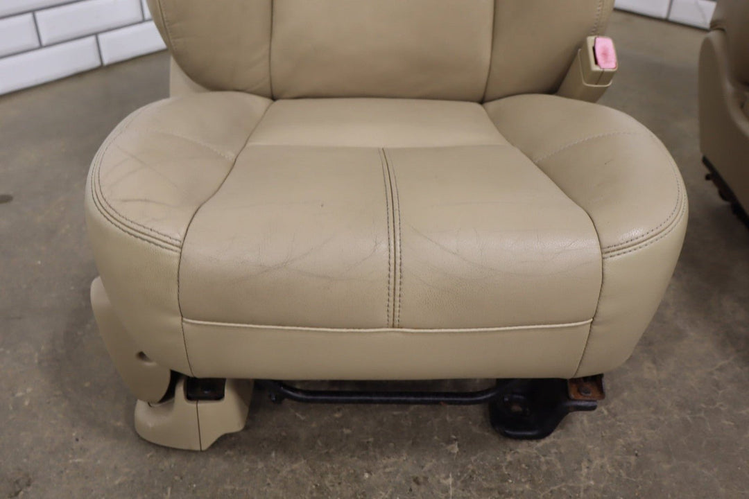 2013 Chevrolet Suburban Pair Heated Leather Front Seats OEM Light Cashmere