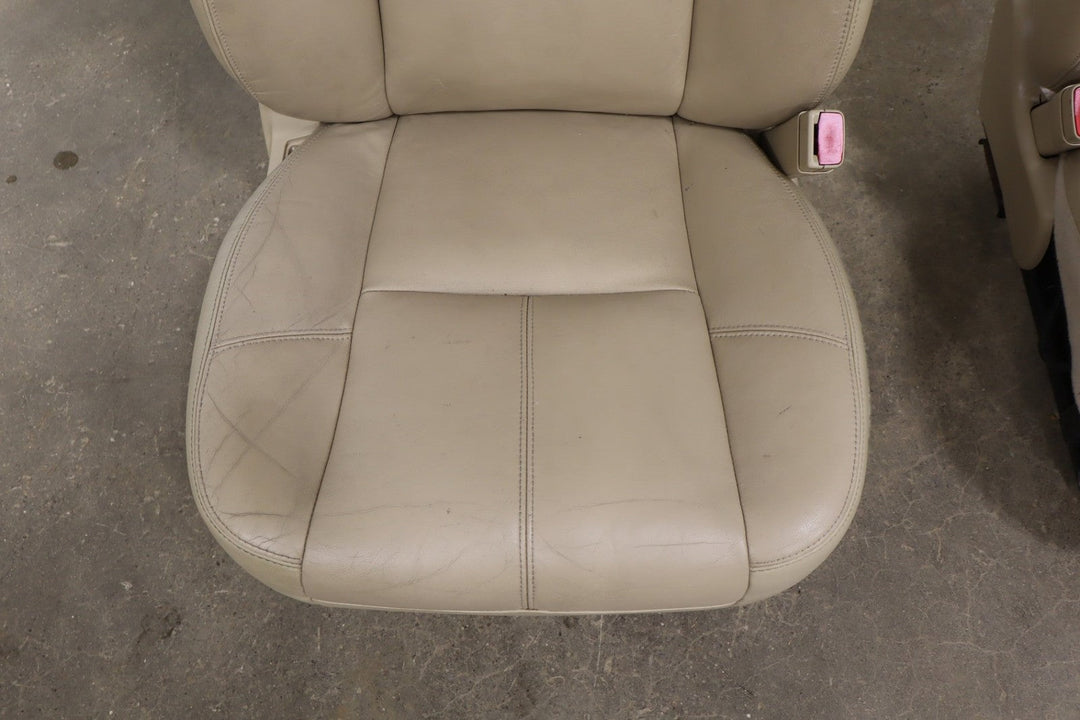 2013 Chevrolet Suburban Pair Heated Leather Front Seats OEM Light Cashmere