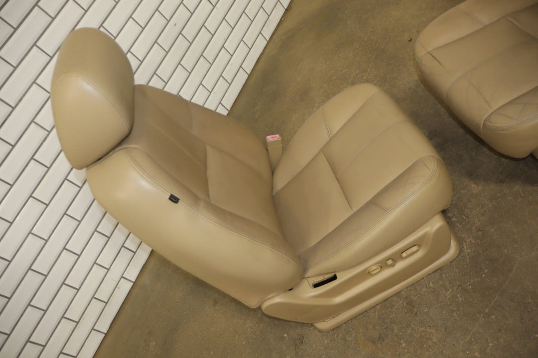2013 Chevrolet Suburban Pair Heated Leather Front Seats OEM Light Cashmere