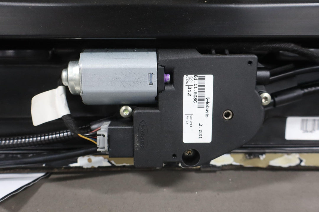 2013 Fiat 500 2 - Door Abarth Sunroof Assemble W/Glass - Motor - Frame - Slides