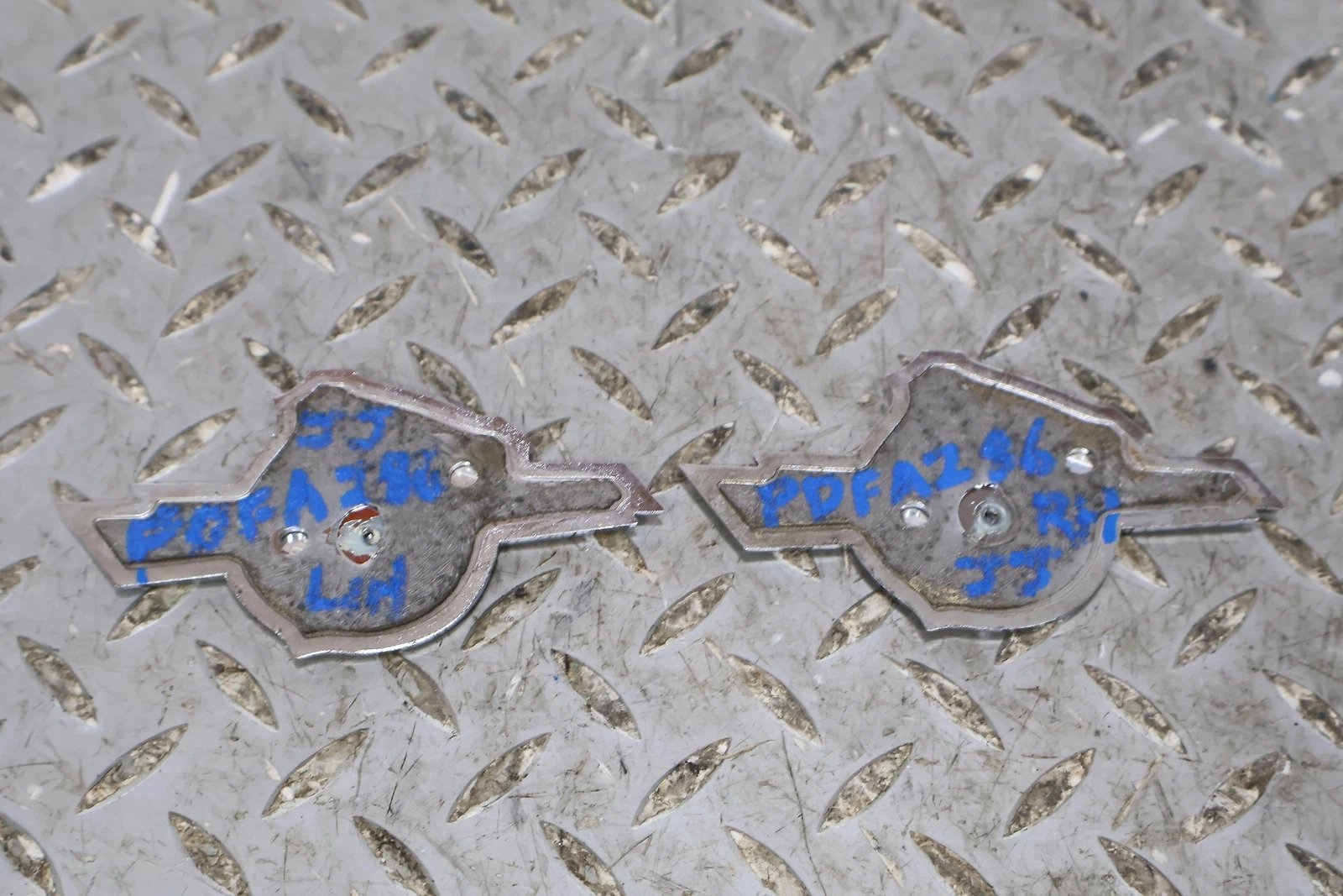 2013 Fiat 500- Emblem