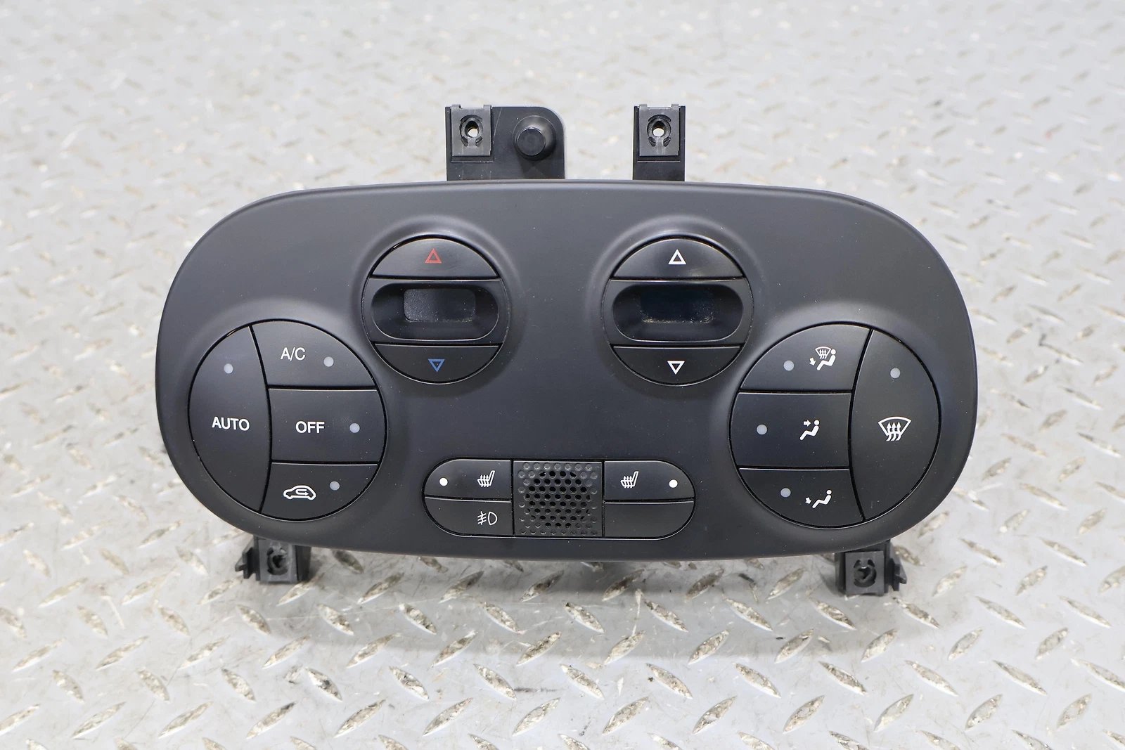 2013 Fiat 500- Heater/AC Controls