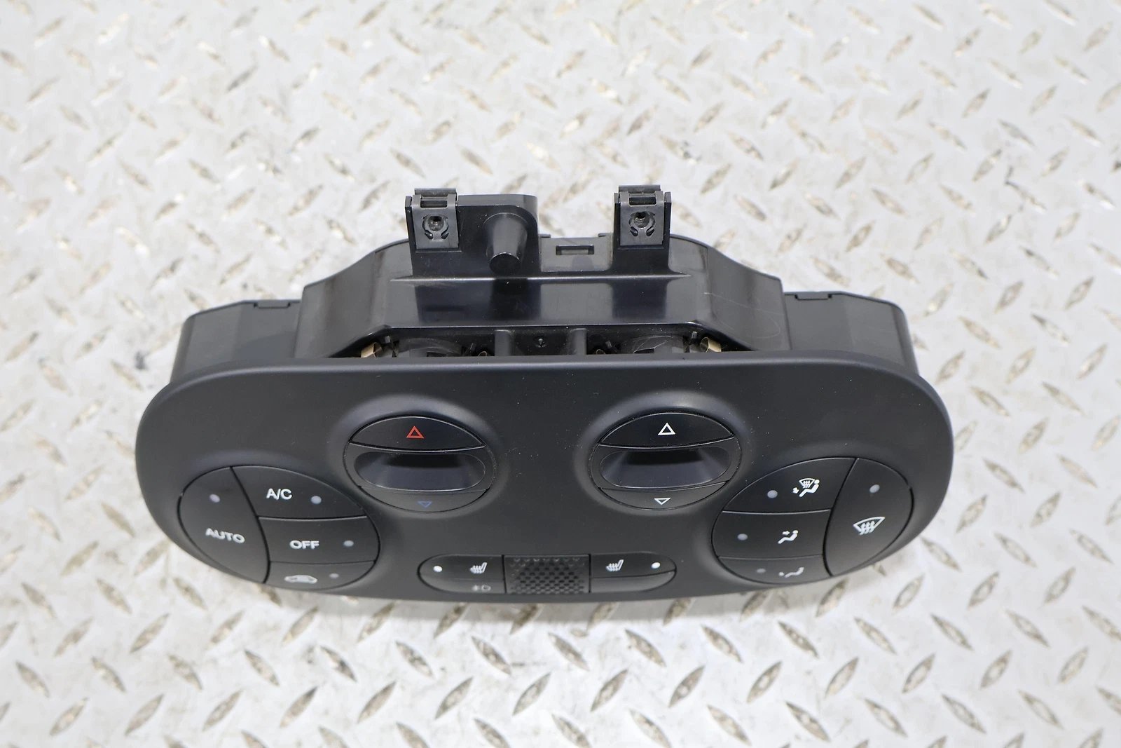 2013 Fiat 500- Heater/AC Controls