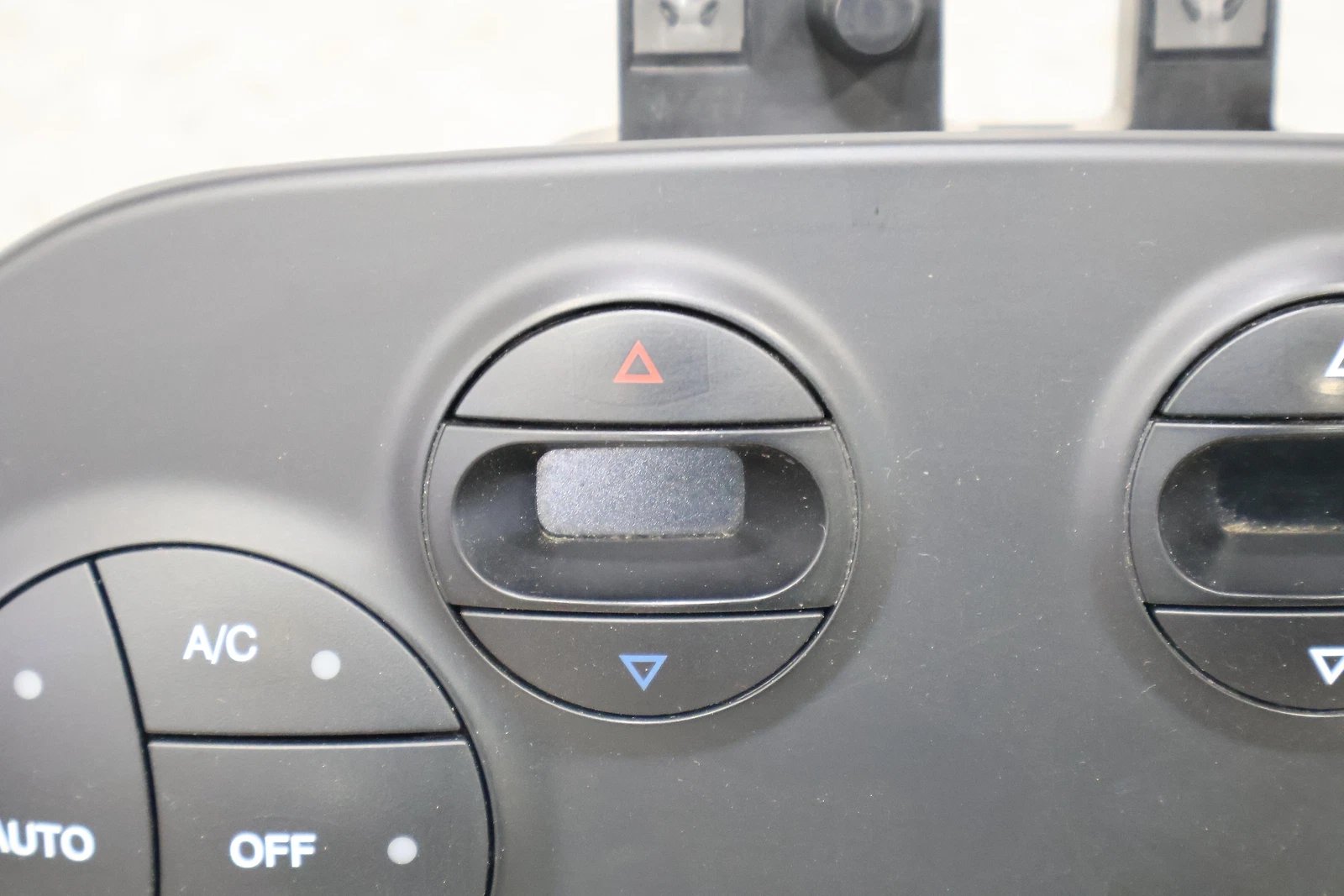 2013 Fiat 500- Heater/AC Controls