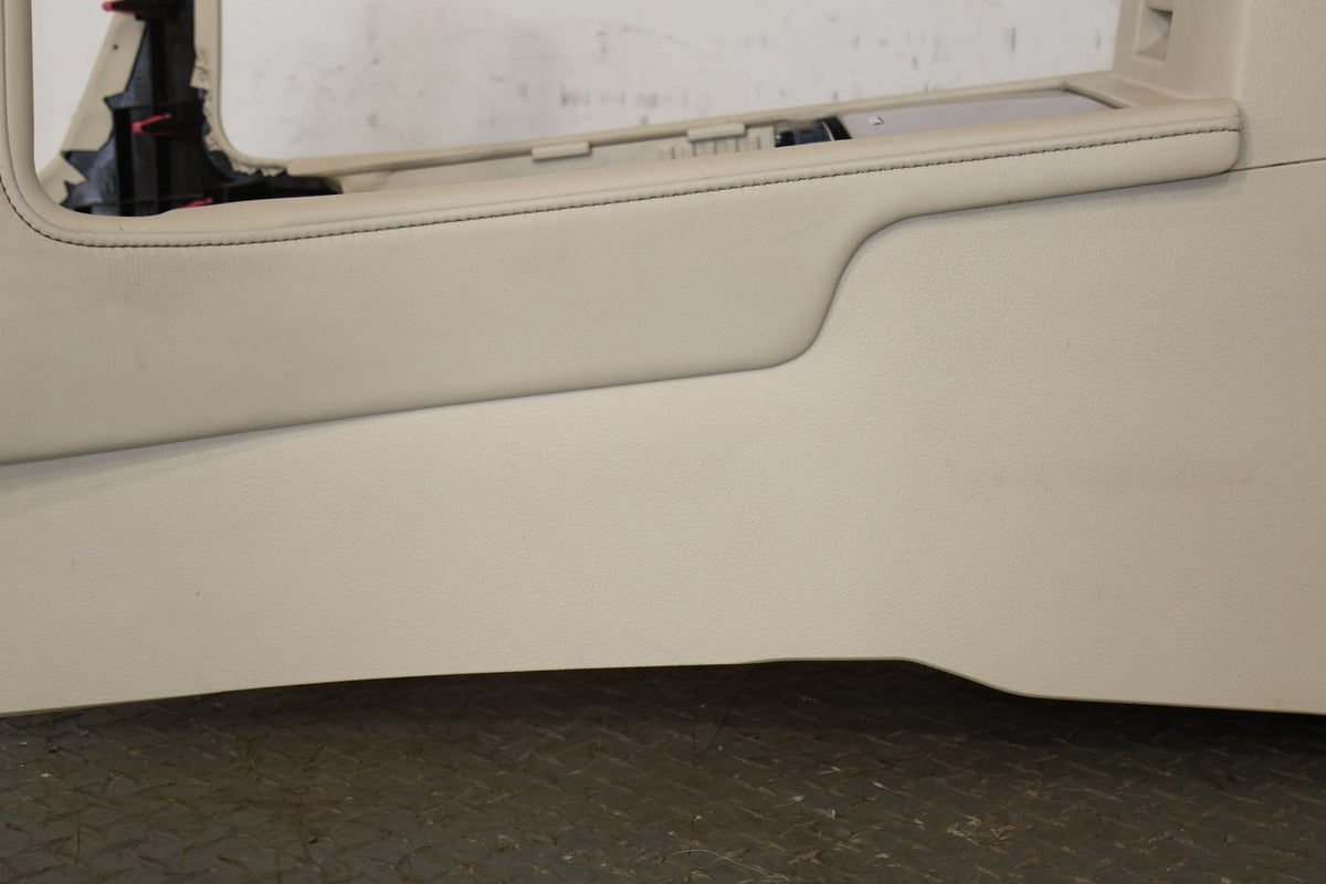2013 Lexus GX460- Front Console